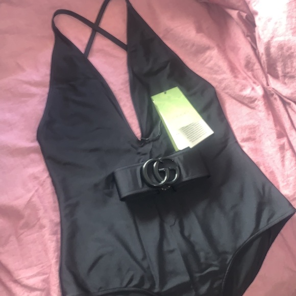 Gucci Sparkling black swimsuit or bodysuit with GG logo belt Miley Cyrus concert - Picture 8 of 11